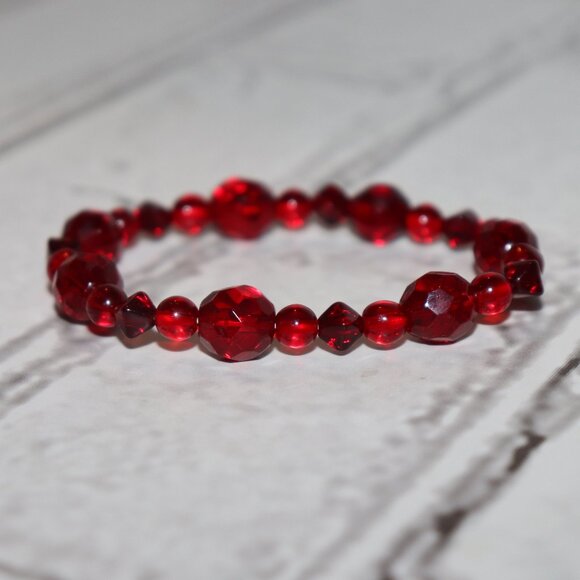 ❤️🔥 Red Glass Beaded Bracelet · 7" · Cherry Ember ✨ - Picture 1 of 4